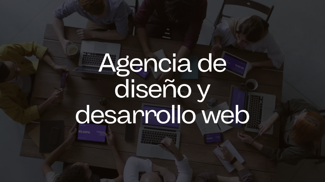 Sitio web de lanzamiento de página de marketing corporativo simple en negro y blanco